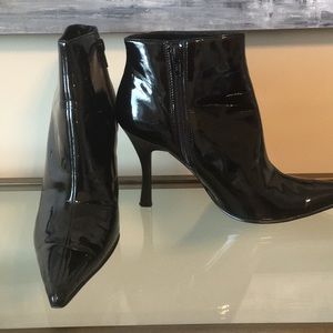 Mia size 7.5  ‘patent’ (man made) booties